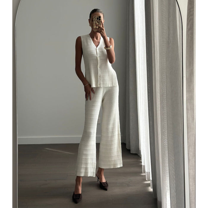 Female model online wearing beige wide leg knitted high waist pants
