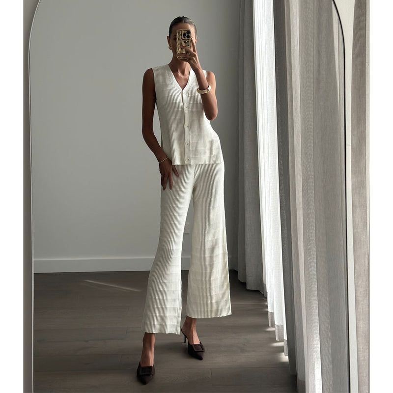 Female model online wearing beige wide leg knitted high waist pants