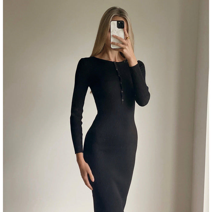 Female model wearing black bodycon long sleeve knit midi dress online 