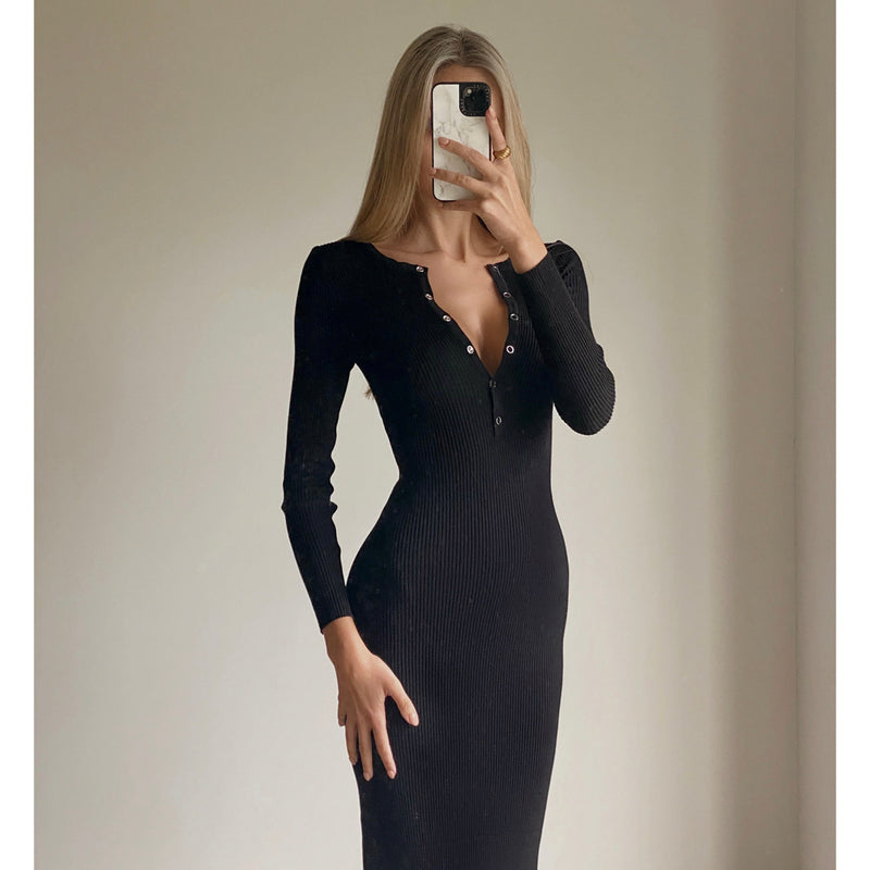 Female model wearing black bodycon long sleeve knit midi dress online 